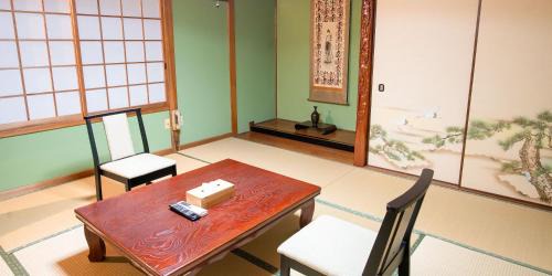 Mure Cho Mure Hostel | 御宿鷹柳