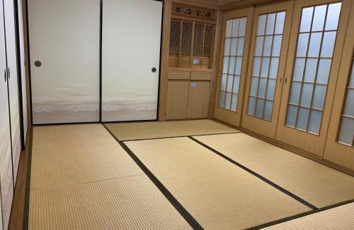 Iyo House | 民泊大森主屋