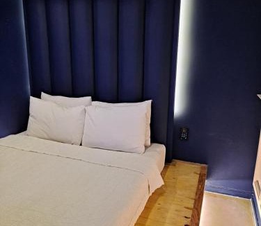 Gimcheon Hotel | 김천747모텔