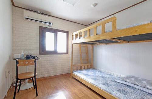 Chungmu Hostel | 다락방친구들