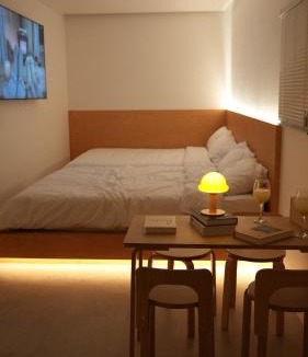 Sinamdong Hotel | 동대구역 감성 숙소 홈스테드 스테이