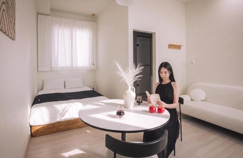 Bongmyeong-dong Hostel | 디온스테이