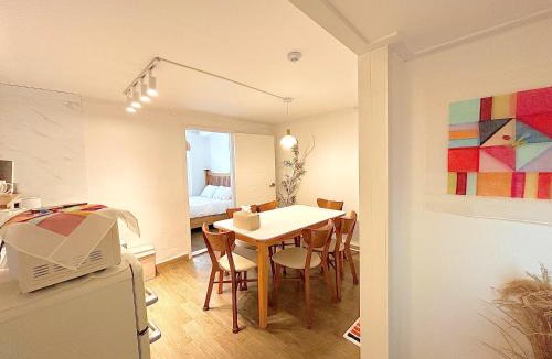 Gwanghui-dong Bed & Breakfast | 서로스테이