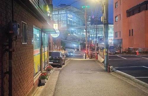 Cheongpa-dong Bed & Breakfast | 서울역 도보 3분 최대6인 공항철도 ktx 2베드룸 하우스