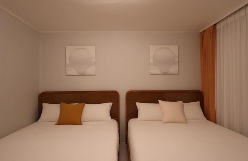 Sinchon-dong Villa | 스테이루헤 Stayruhe in Hongdae