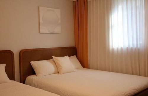 Sinchon-dong Villa | 스테이루헤 Stayruhe in Hongdae