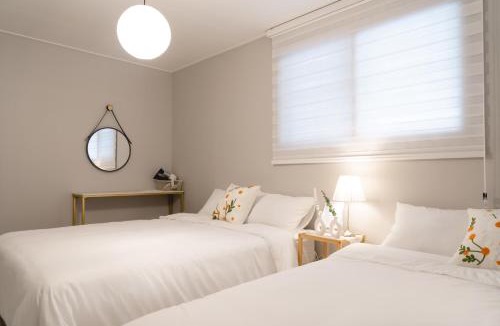 Seo-gu Apartment | 스테이솜