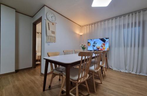 Sincheondong Villa | 아리스테이