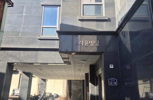 Jongno-dong Apartment | 연경당 Yeon Gyeong Dang