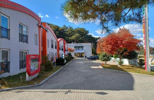 Yeonggwang House | 영광힐링컨벤션
