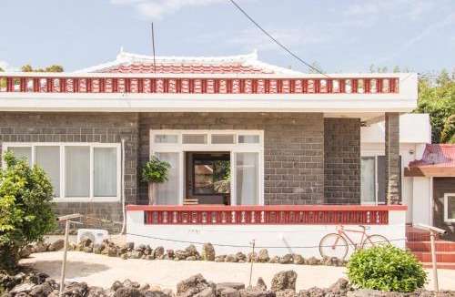 Seongsan House | 오조록 제주, Ojorok Jeju