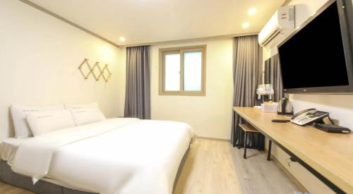Chunghung Hotel | 위드유 호텔 광주역