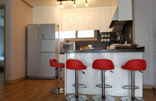 Gujwa House | 제주동쪽숙소 제주곶자왈별장 ForestGarden TheHouseOfCottonClouds