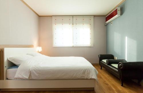 Gujwa House | 제주동쪽숙소 제주곶자왈별장 ForestGarden TheHouseOfCottonClouds
