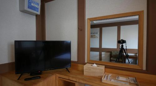 Yeon-dong Hotel | 제주 가이아호텔