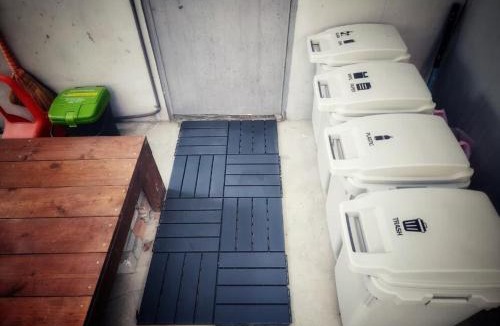 Seogang-dong Apartment | 철길공원 옆, White Linen House