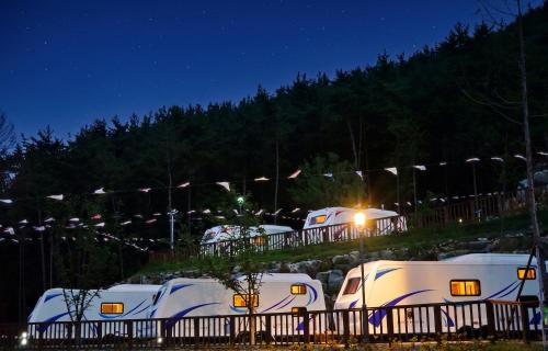 Sanyang-eup Resort | 통영 동원리조트&유스호스텔