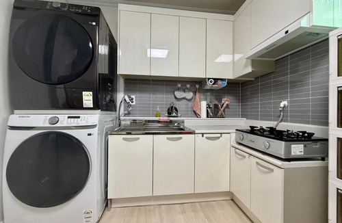 Sincheondong Apartment | 1&2 Stay J
