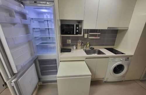 Seocho-dong Apartment | #1-2803 #Sinnonhyeon High-rise View #Garden View #Gangnam Station Line 2