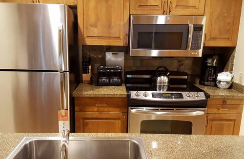 Vail Resort | 1 Bedroom Premium - Marriott's StreamSide at Vail - Birch, Douglas, and Evergreen - Full Resort Acce