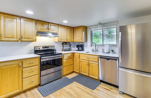 Cascade House | 10 Mi to The Incline! Gem w/Game Room & Fire Pit