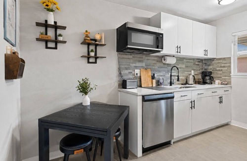 Golden Apartment | 10 min to Red Rocks | DT Golden | Bike Storage