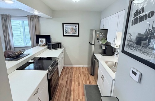 Fraser Condo | 10 min to WP, 30 mi to RMNP! Hot Tubs, Pool, Pet-Friendly - 2B2B
