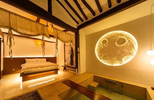 Anam-dong House | 100년 전통 Hanok Stay Wolha Jeong - 5mins to Jongno Seoul 침실 2개, 침대 2개 , 화장실 2개