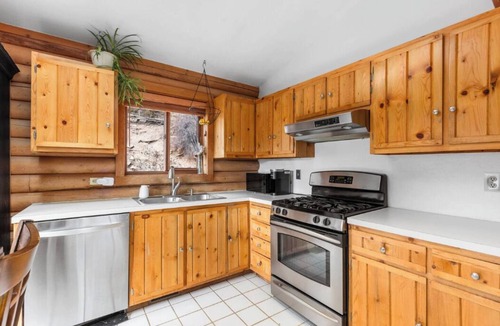 Shadow Mountain Cabin | 111 Rockys Mtn Retreat! 15 Mi to Red Rocks Amphi! ★