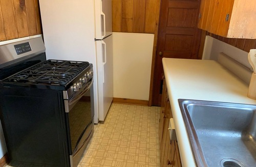 Skyway House | 1200sqft, 1Bd,1Ba,1Car garage in Cheyenne Canyon