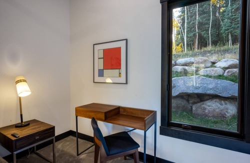 Silverthorne Cabin | 1BR Lux Casita | Near Hiking Trails | Exclusive Amenities | Summit Sky Ranch