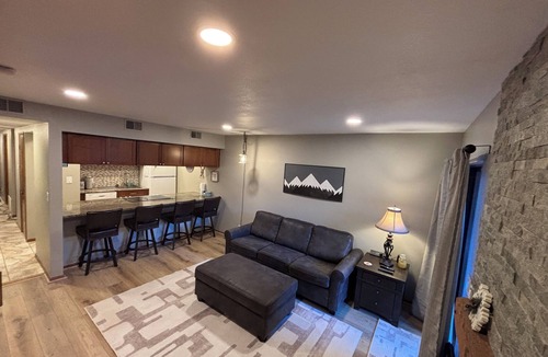 Frisco Condo | 1st Floor - Mountain Side Views - Pool w/3 Hot Tubs - 3 Beds - Ski Country