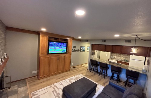 Frisco Condo | 1st Floor - Mountain Side Views - Pool w/3 Hot Tubs - 3 Beds - Ski Country