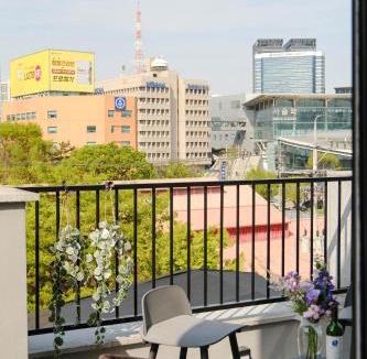 Cheongpa-dong House | 2호점 NEW 2BR 3min Seoul Station Elevator Terrace Namsan View Free Luggage
