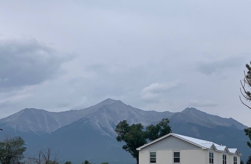 Buena Vista Condo | 2 bm newly reno condo w/AMAZING Mt. view & 2 blks fr main st/Arkansas River
