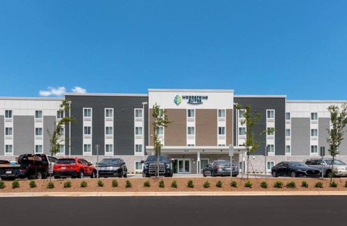 Dupont House | 2 Convenient Rooms w/Fully Equipped Kitchen and Living Room | Near Downtown