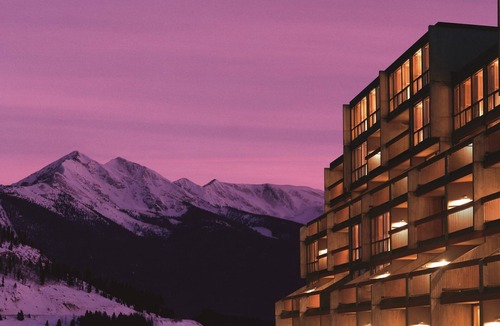 Keystone Hotel | 2 Queen Hotel Rm w/Balcony | Spa, Pool & Shuttle