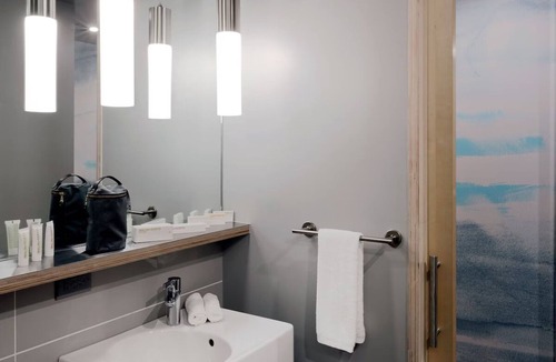 River North Art District Hotel | 2 Rooms at Boutique Hotel w/Artsy Decor, Cozy Furnishings & Japanese Tubs