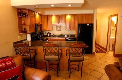 Vail Condo | 200 ft. to Gondola! Balcony, Parking, Fireplace, Views! Heart of Lionshead!
