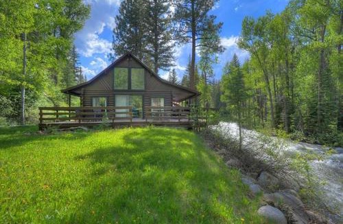 Durango House | 235 Verde Lane Hideaway River Cabin