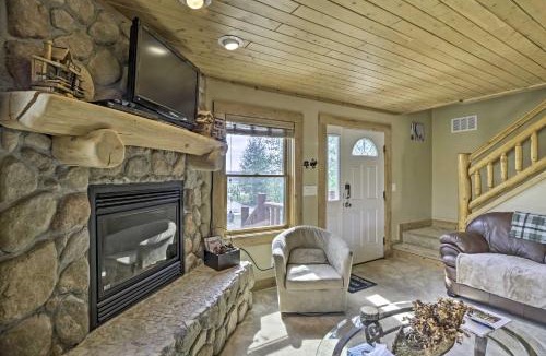 Fairplay House | 24-0160 Pet-Friendly Cabin 1 Mi to Dtwn Fairplay