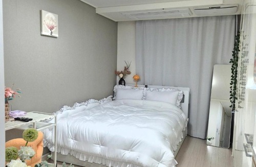 Seocho-dong Apartment | #2413 Kangnam 신논현역 1분 Garosu-gil