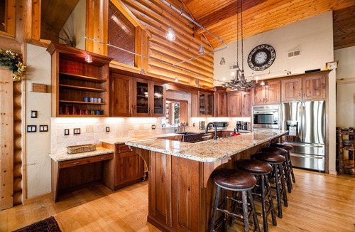 Alma House | 25 Minutes to Breck with Space, Privacy, Game Room
