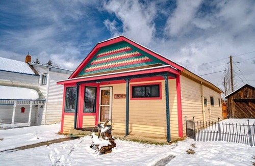 Leadville North House | 2BR Victorian Retreat Near Trail & Pet Friendly
