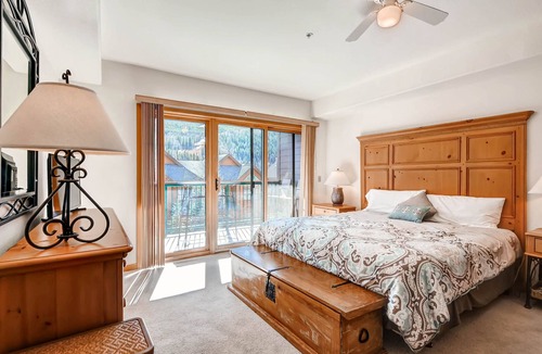 Mountain House Condo | 3 BR/3 BA; Walk to Lifts; Great View of the Slopes from 2 Balconies