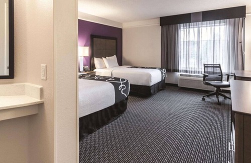 Grand Junction Hotel | 3 Non-smoking Rooms w/ 2 Double Beds at La Quinta Inn by Wyndham Grand Junction