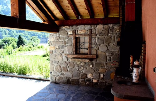 Valloire Apartment | 3-room apartment with en suite bathroom, sleeps 6, 3-star, south-facing