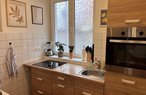 Heslach Apartment | 300 MBit WLAN | directly at Marienplatz | first floor | subway