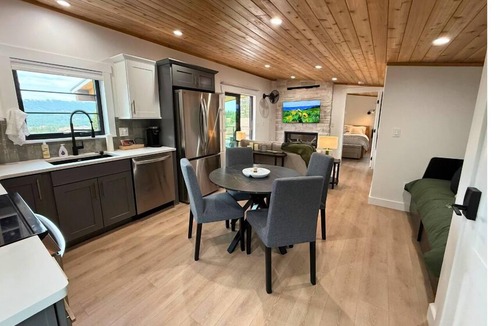 Woodland Park Condo | 338290 Luxe Loft of Woodland Park CO New Hot Tub Fireplace Balcony Views