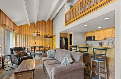 Warrior's Mark Condo | 3BDR Condo w/Loft - Heart of Breck; Walk to Town!